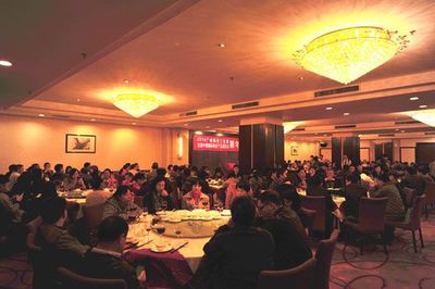 聚焦產(chǎn)業(yè)盛事 2014廣州陶瓷工業(yè)展及首屆中國(guó)國(guó)際陶瓷產(chǎn)品展發(fā)布會(huì)在佛山成功舉辦